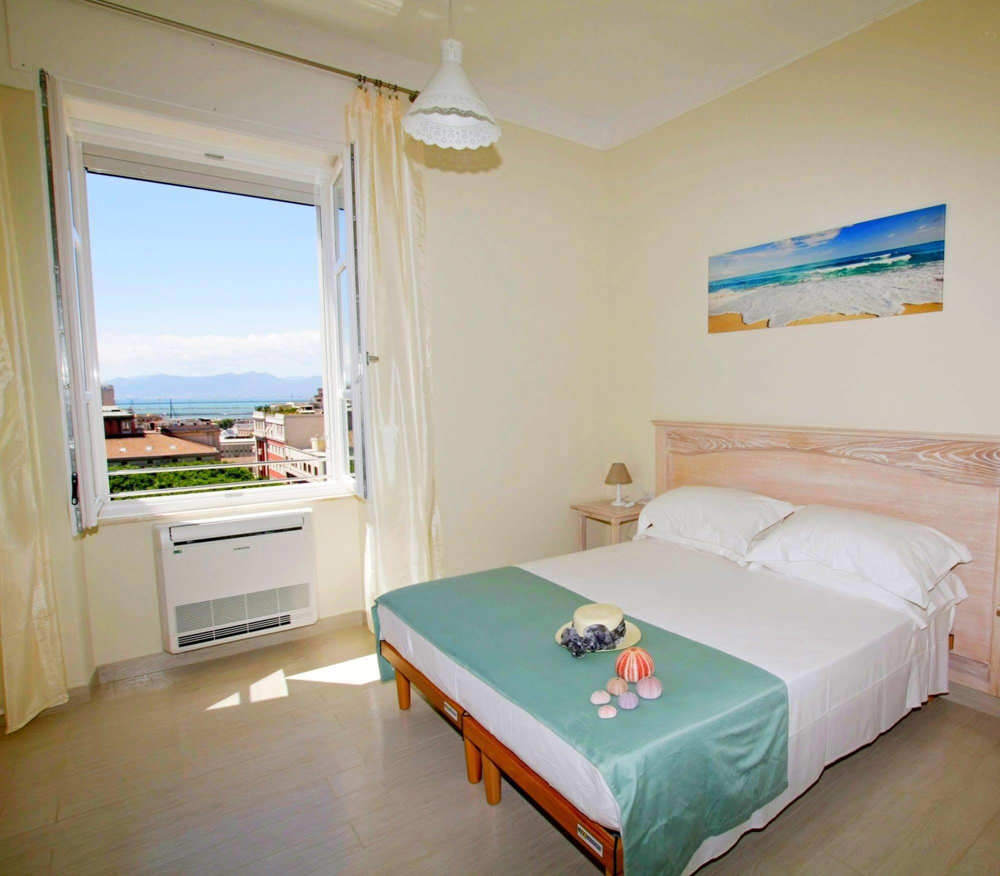 Brezza Marina Luxury Rooms Cagliari Dış mekan fotoğraf