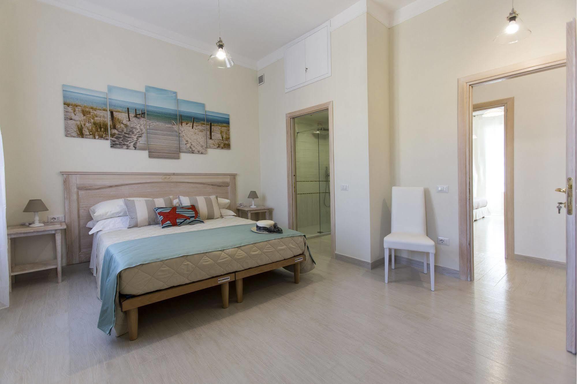 Brezza Marina Luxury Rooms Cagliari Dış mekan fotoğraf